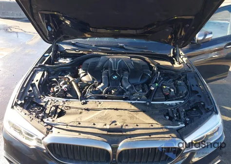 2018 BMW M550I xDrive z USA, uszkodzony, nr VIN WBAJB9C58JB034779